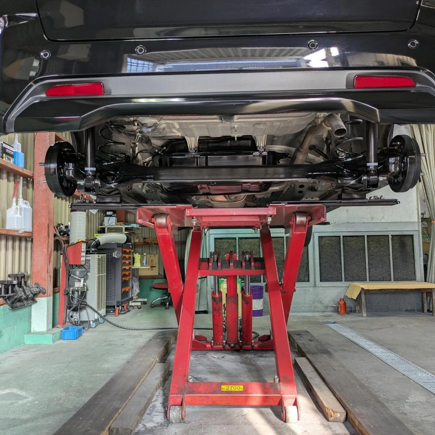 先日アップされてた中古車のニッサンルークス。